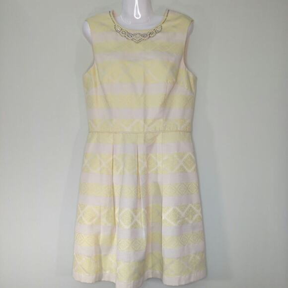 Maggy London Women Yellow Cocktail Dress Pleated Pearl Neck Size 12 - Picture 3 of 12